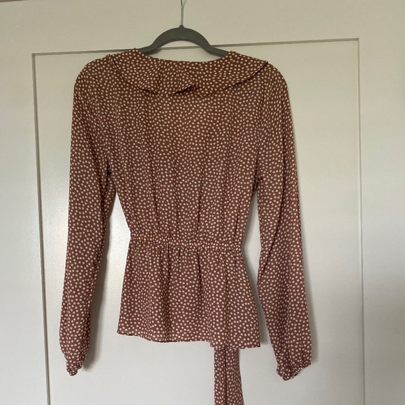 Max Studio blouse size S - Picture 3 of 4